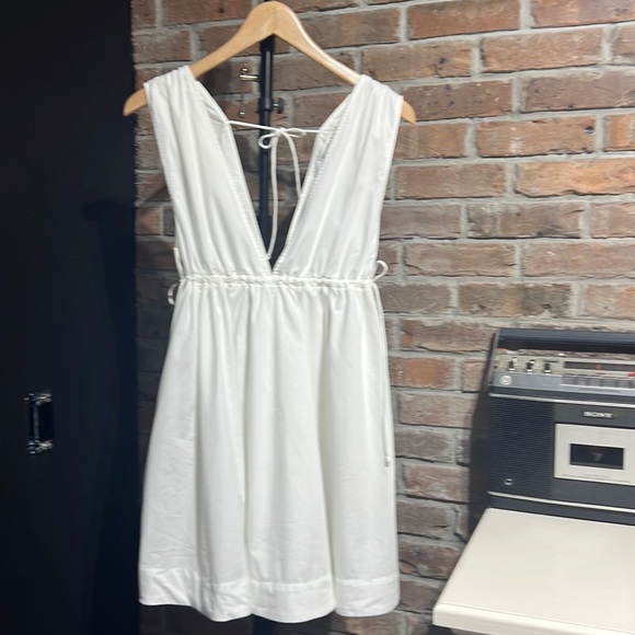 Abercrombie and Fitch white dress - Picture 3 of 16